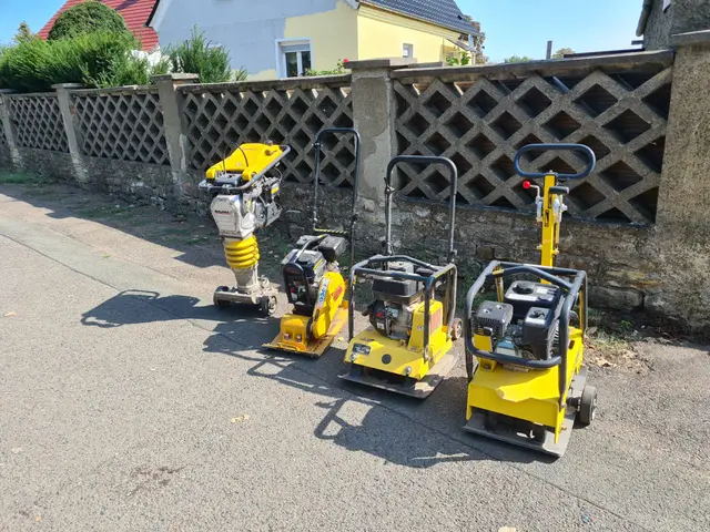 Rüttelplatten in mehreren Größen mieten bei SP Vermietung in Merseburg